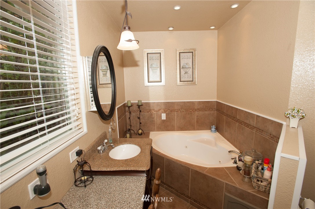 334 Southwest 14th Street Chehalis, WA 98532 - Photo 15 of 23 Gallery Image 15