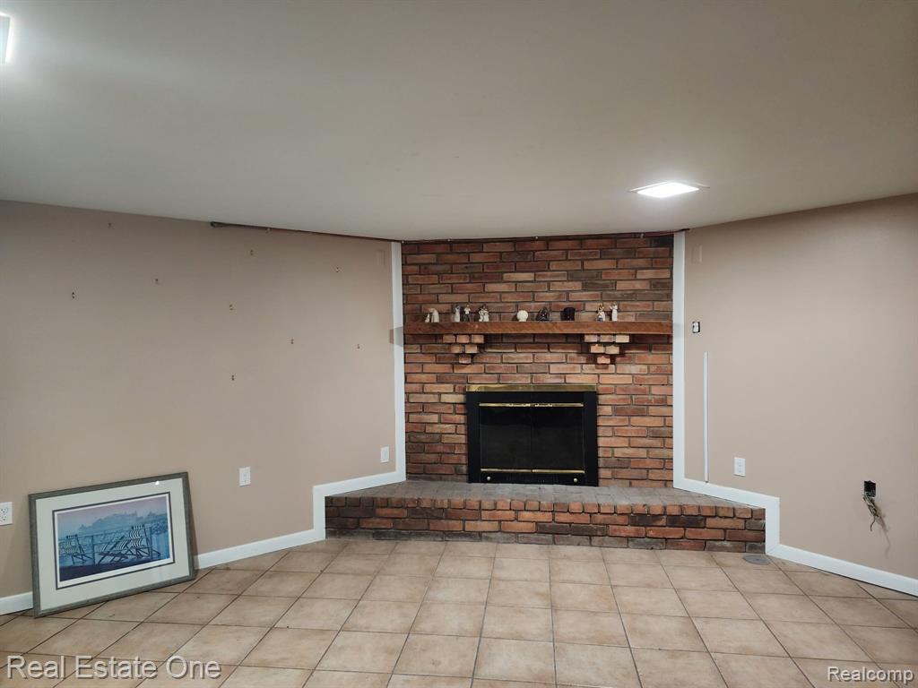 1167 Brewster Road Rochester Hills, MI 48306 - Photo 12 of 17