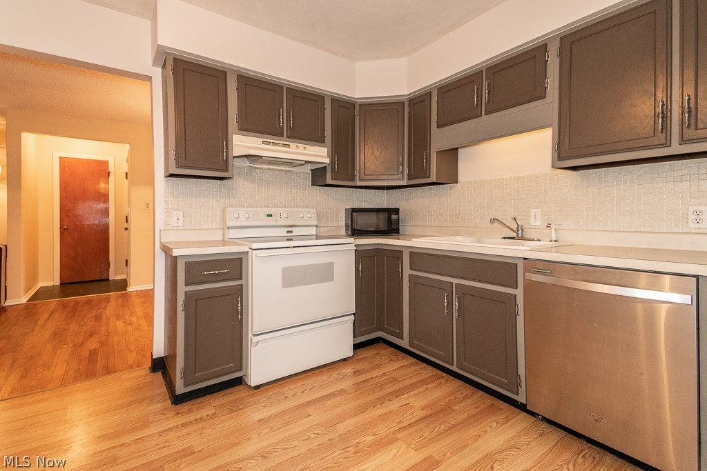32837 Baldwin Road Solon, OH 44139 - Photo 13 of 35