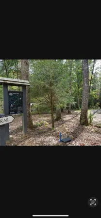 a view of outside area