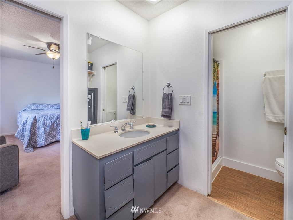 18949 108th Avenue Northeast Bothell, WA 98011 - Photo 12 of 30 Gallery Image 12