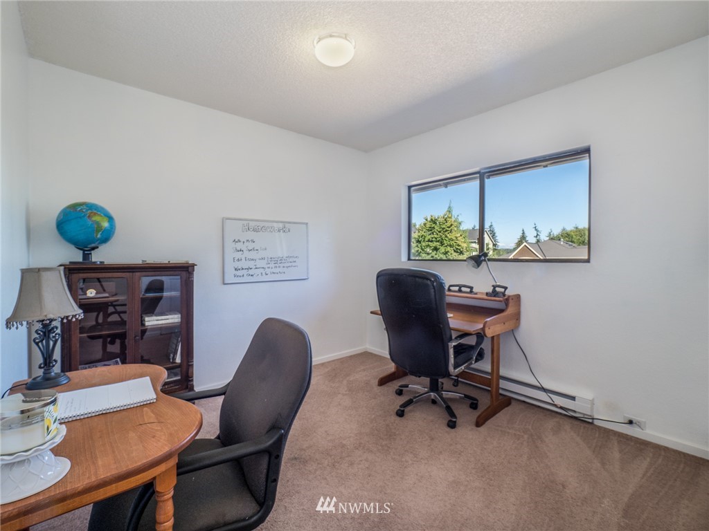 18949 108th Avenue Northeast Bothell, WA 98011 - Photo 14 of 30 Gallery Image 14