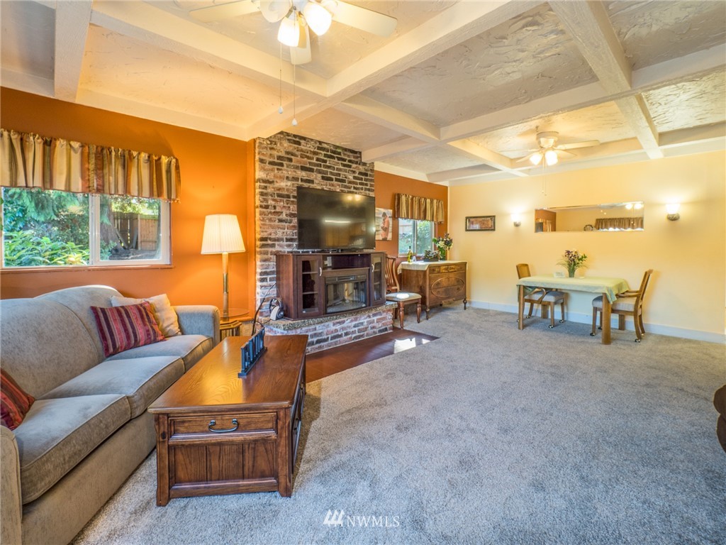 18949 108th Avenue Northeast Bothell, WA 98011 - Photo 19 of 30 Gallery Image 19
