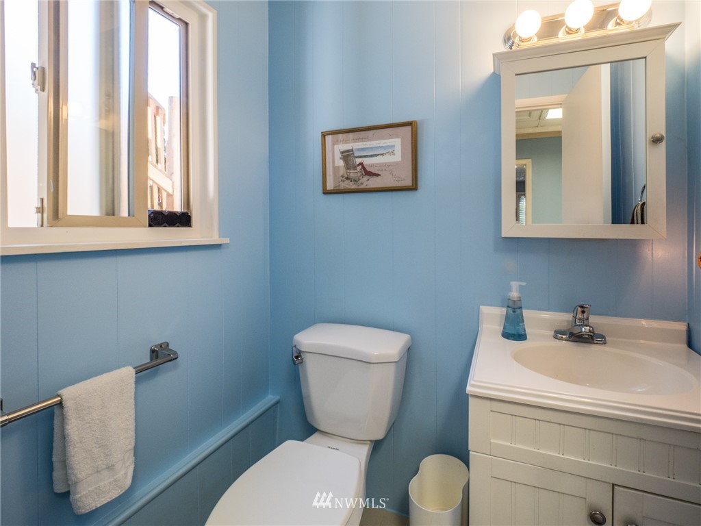 18949 108th Avenue Northeast Bothell, WA 98011 - Photo 22 of 30 Gallery Image 22
