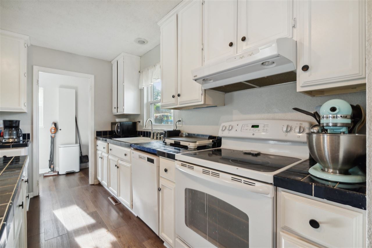 357 Boyson Road Northeast Cedar Rapids, IA 52402 - Photo 6 of 34 Gallery Image 6