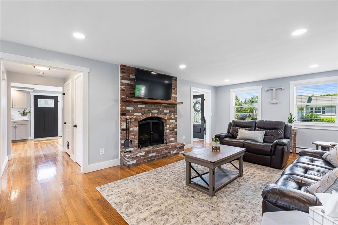 12 Highview Avenue Warren, RI 02885 - Photo 19 of 47