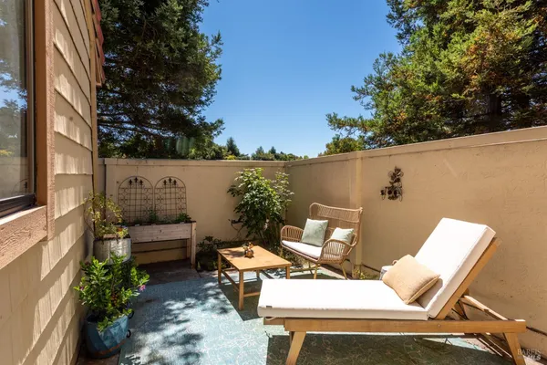 $599,000 | 88 Park Pl Drive, Petaluma, CA 94954