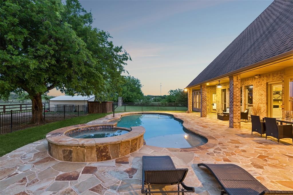 8800 Fishtrap Road Cross Roads, TX 76227 - Photo 6 of 40