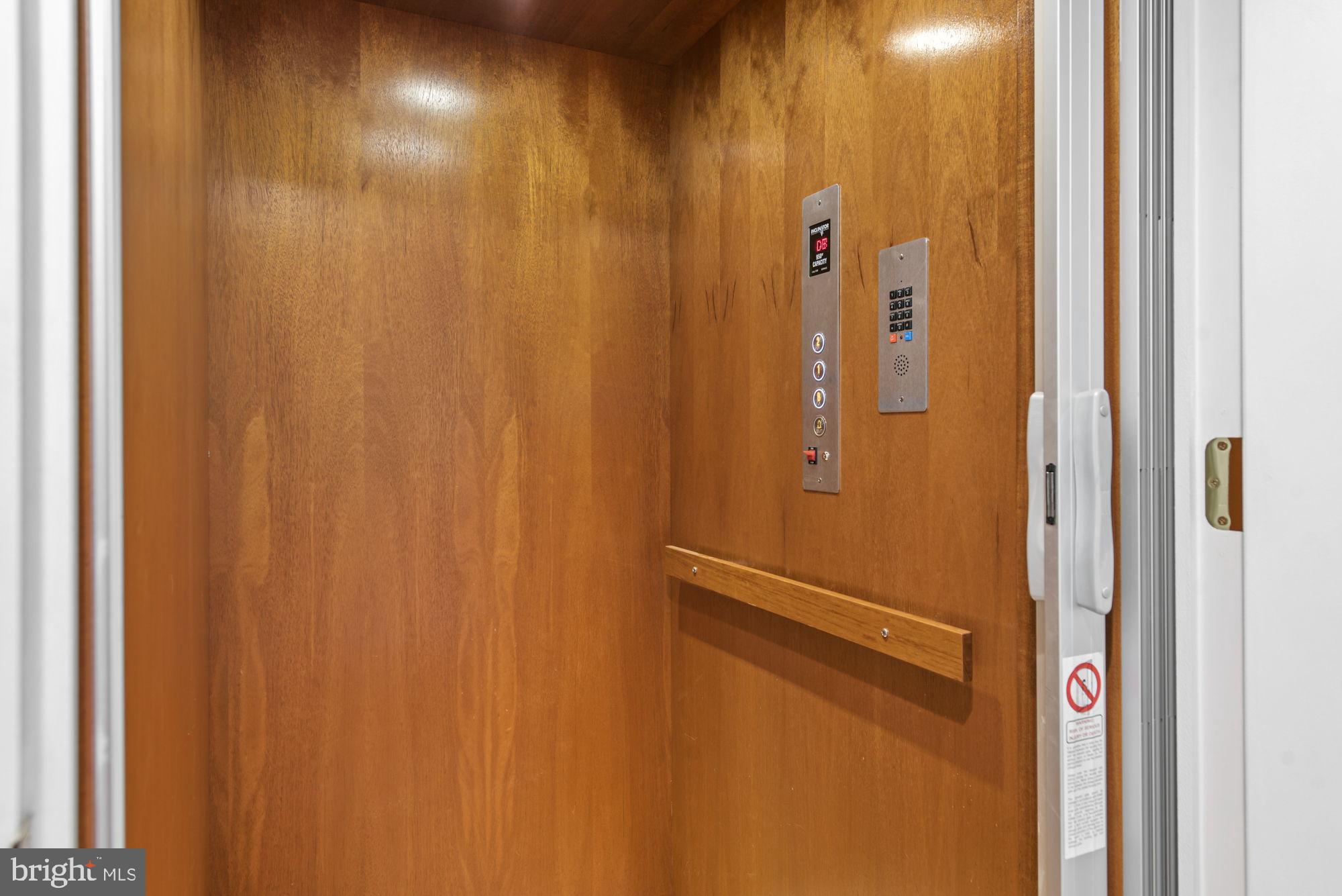 13516 Compton Road Clifton, VA 20124 - Photo 27 of 92 Elevator