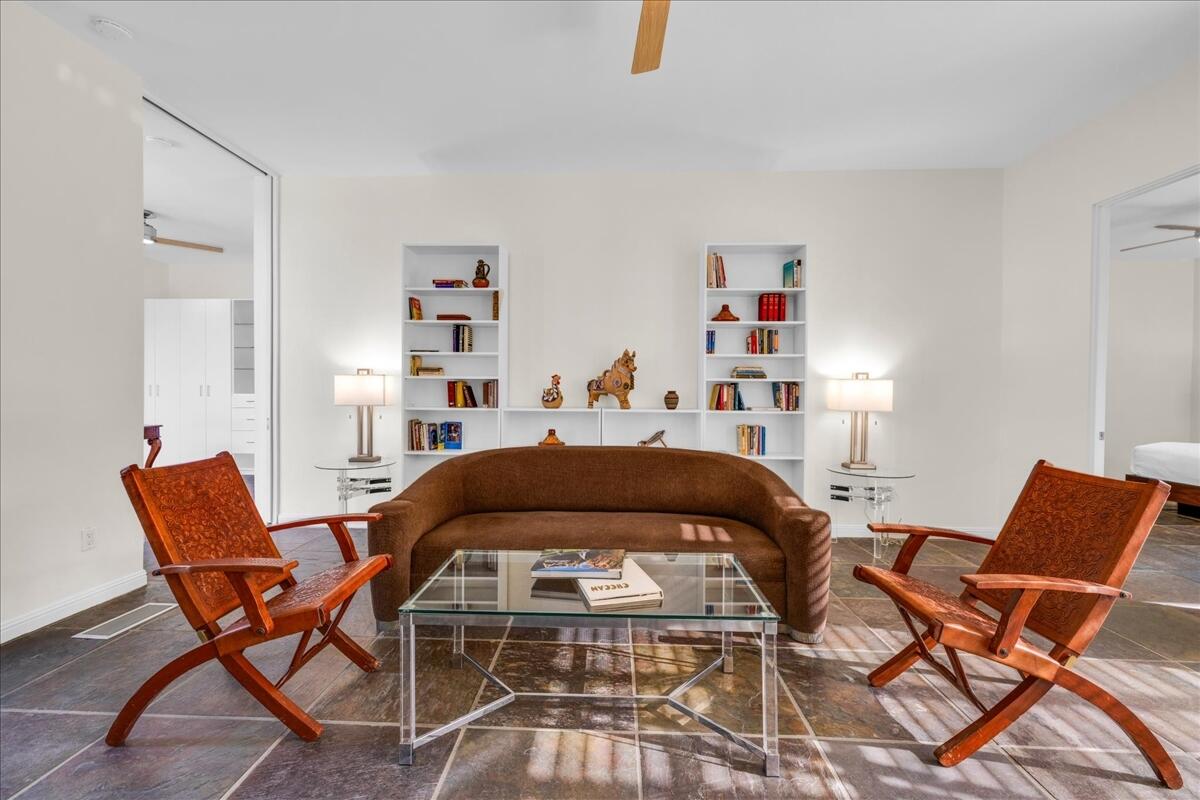 130 West Racquet Club Road, Unit 505 Palm Springs, CA 92262 - Photo 18 of 52 34-18