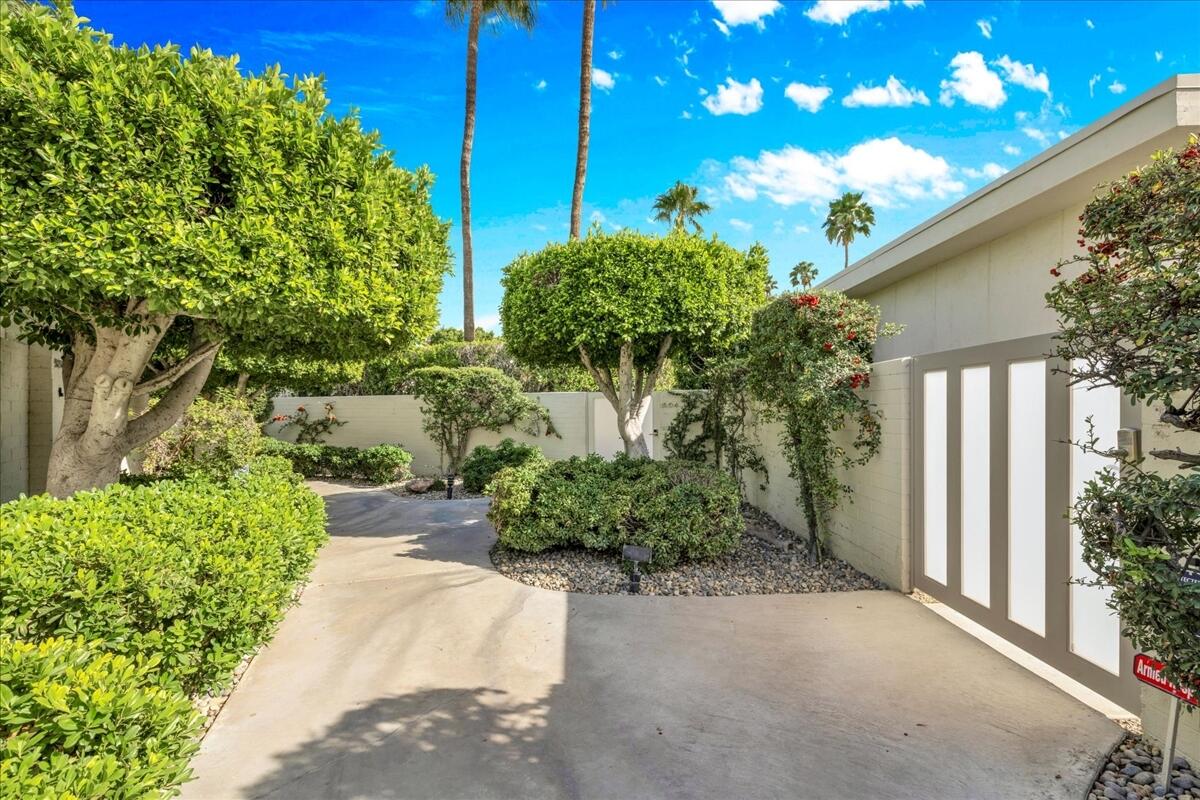 130 West Racquet Club Road, Unit 505 Palm Springs, CA 92262 - Photo 3 of 52 07-07