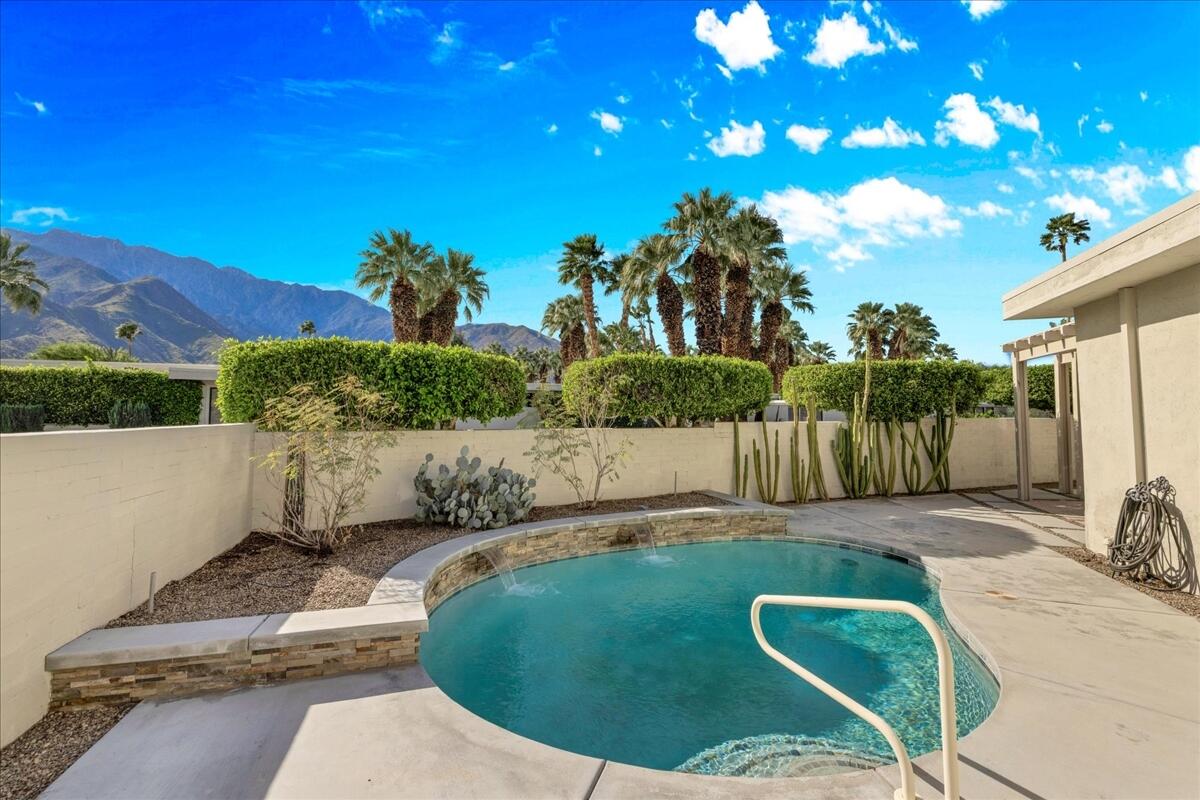 130 West Racquet Club Road, Unit 505 Palm Springs, CA 92262 - Photo 36 of 52 60-44