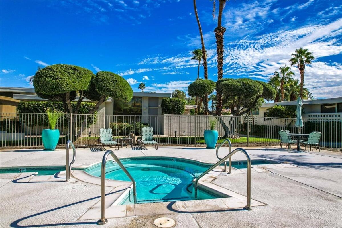 130 West Racquet Club Road, Unit 505 Palm Springs, CA 92262 - Photo 47 of 52 20-130 W RACQUET CLUB Community Shots (1