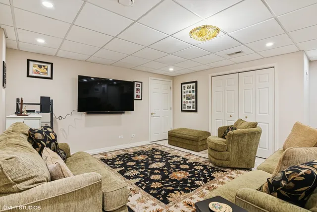 $1,999,000 | 500 South Kenilworth Avenue, Elmhurst, IL 60126