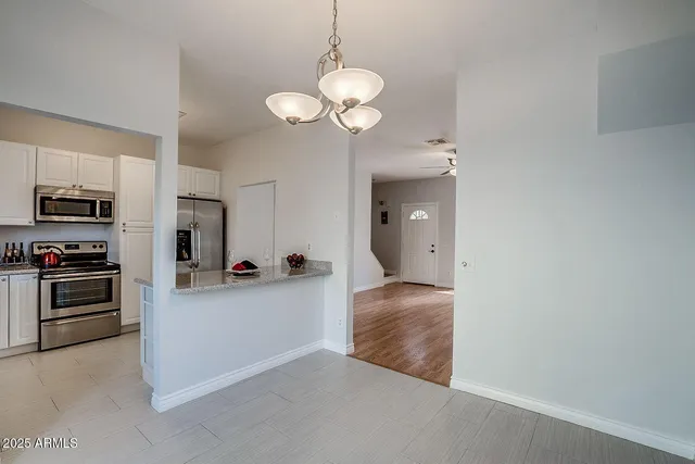 $1,625 | 18621 North 34th Avenue, Unit 5, Phoenix, AZ 85027