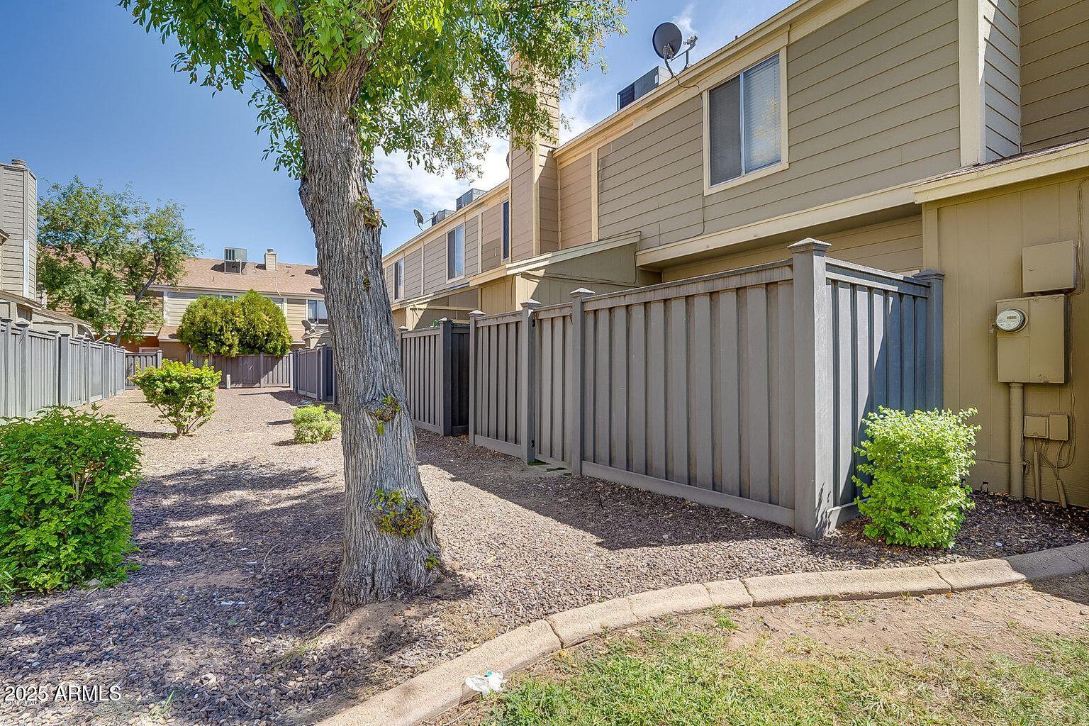 18621 North 34th Avenue, Unit 5 Phoenix, AZ 85027 - Photo 5 of 43 20190914141834139996000000-o