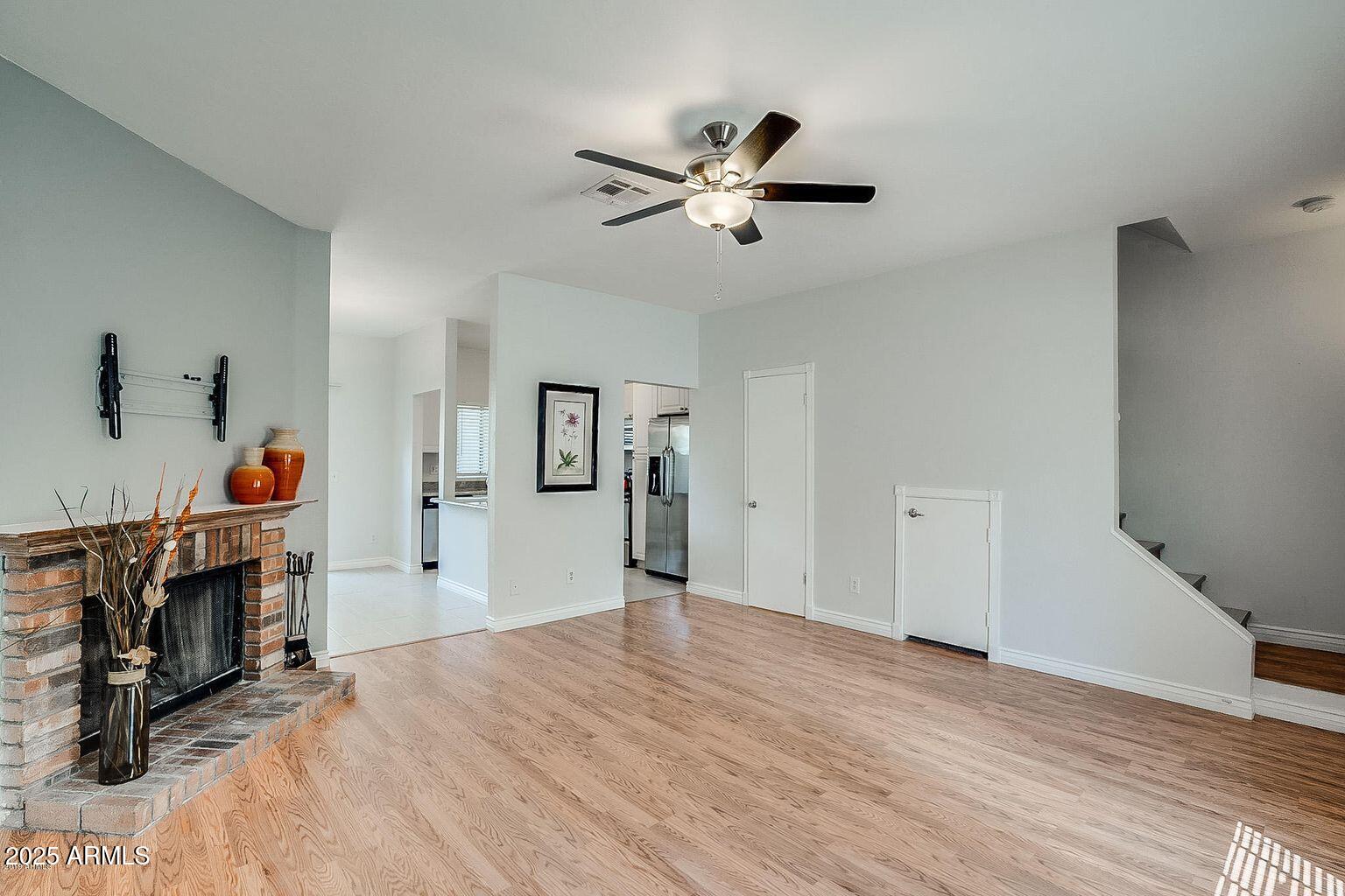 18621 North 34th Avenue, Unit 5 Phoenix, AZ 85027 - Photo 8 of 43 20190914141921133921000000-o