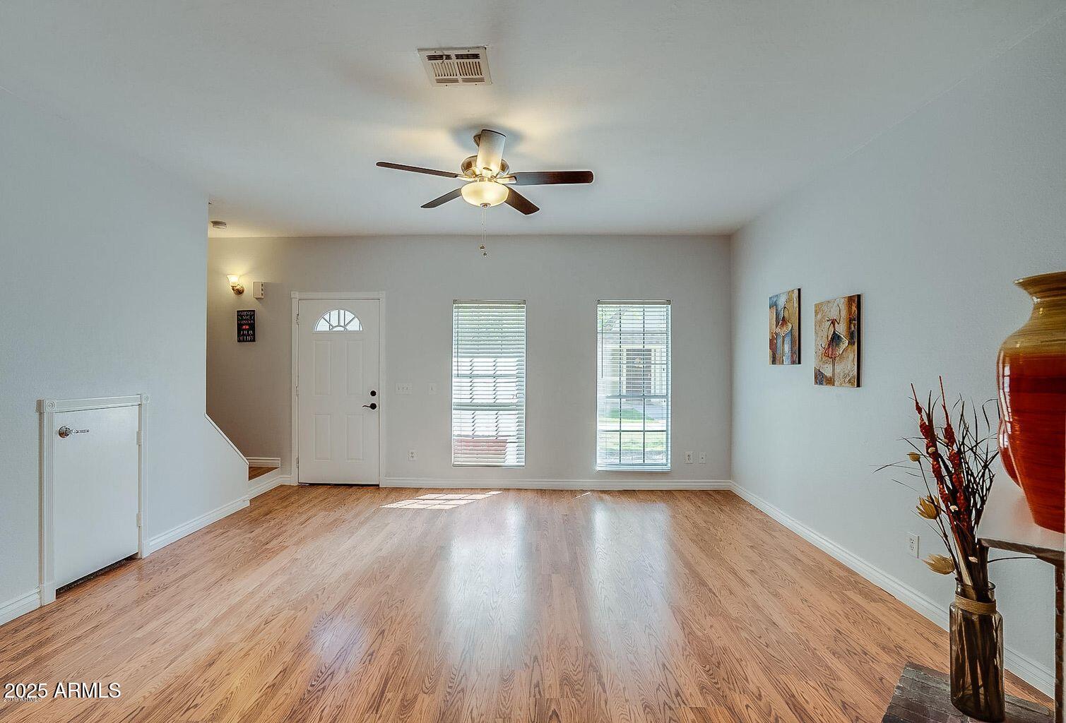 18621 North 34th Avenue, Unit 5 Phoenix, AZ 85027 - Photo 9 of 43 20190914141928666372000000-o