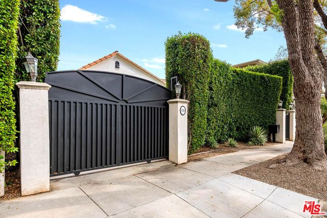 a view of backyard of house