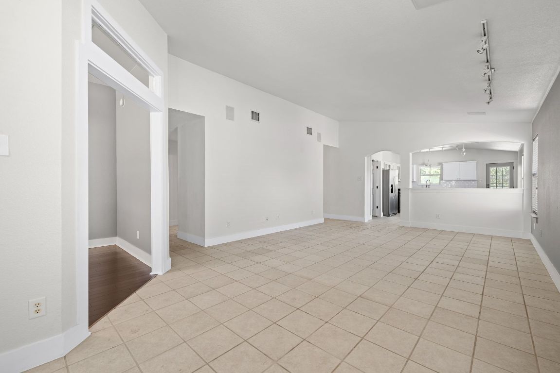 9324 Muskberry Cove Austin, TX 78717 - Photo 6 of 26