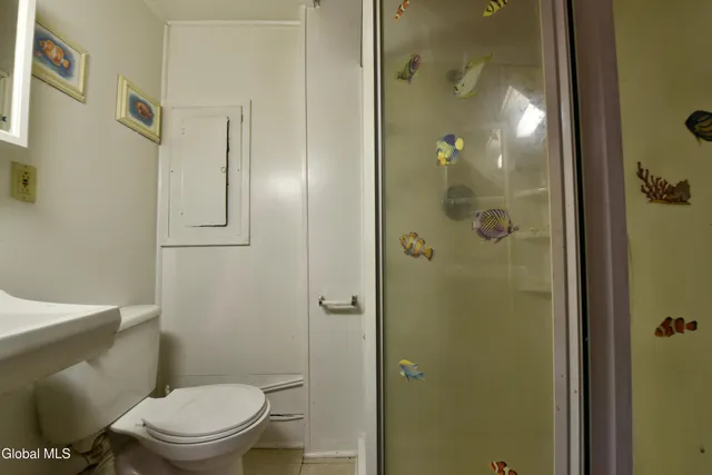 $100,000 | 4 Delavan Avenue, Greenfield, NY 12850