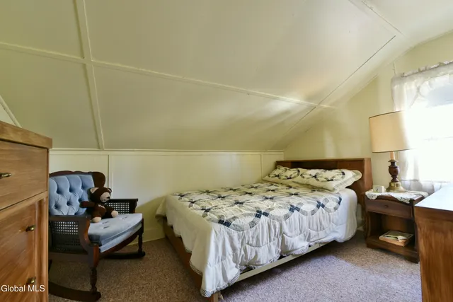 $100,000 | 4 Delavan Avenue, Greenfield, NY 12850