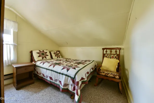 $100,000 | 4 Delavan Avenue, Greenfield, NY 12850