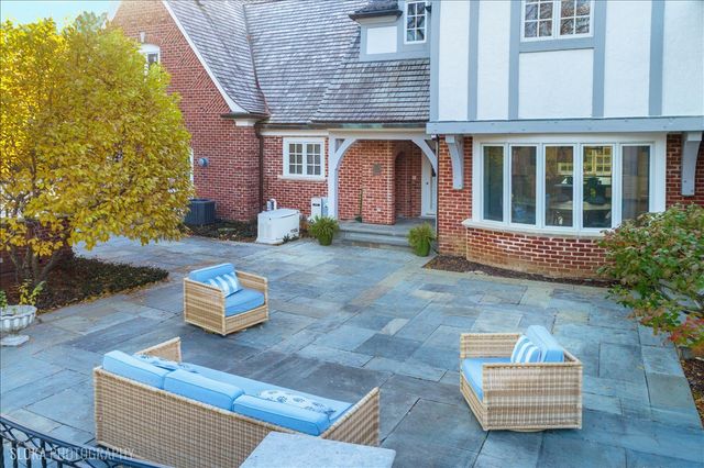 $2,650,000 | 361 Ridge Road, Barrington Hills, IL 60010