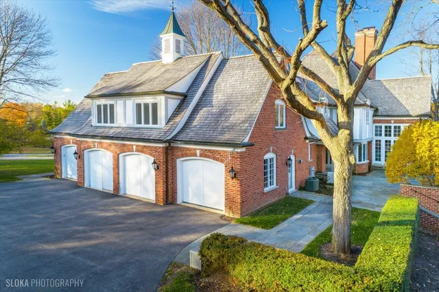 $2,650,000 | 361 Ridge Road, Barrington Hills, IL 60010