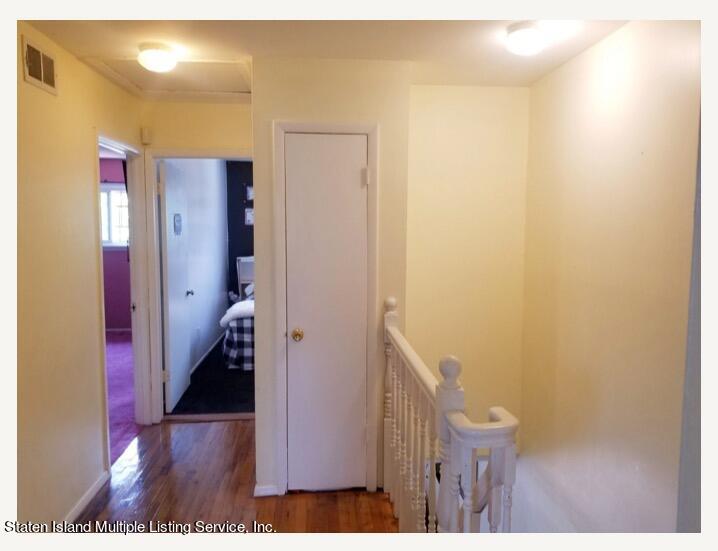 46 Birch Road Staten Island, NY 10303 - Photo 5 of 17 42EEC547-BD0E-407A-9B46-2CE79EF281AD