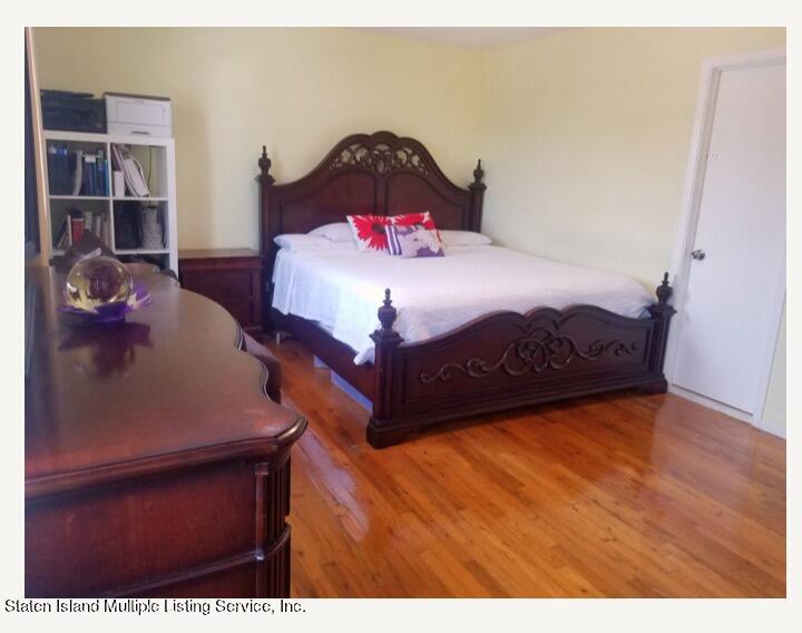 46 Birch Road Staten Island, NY 10303 - Photo 6 of 17 A1075AB8-1E69-47CB-A942-9EB8DEFCF36F