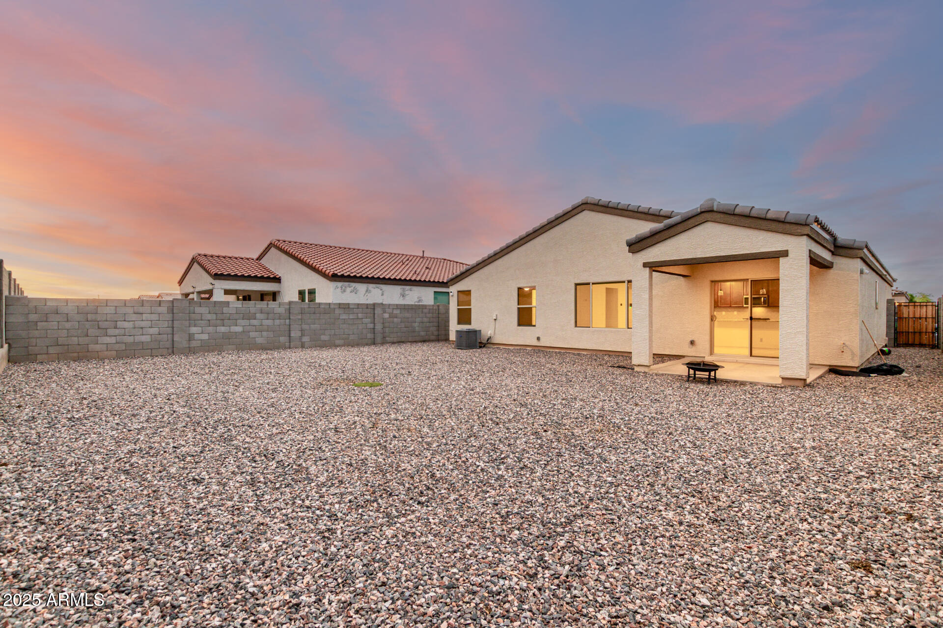 2551 West Grenadine Road Phoenix, AZ 85041 - Photo 24 of 27 33 - Grenadine