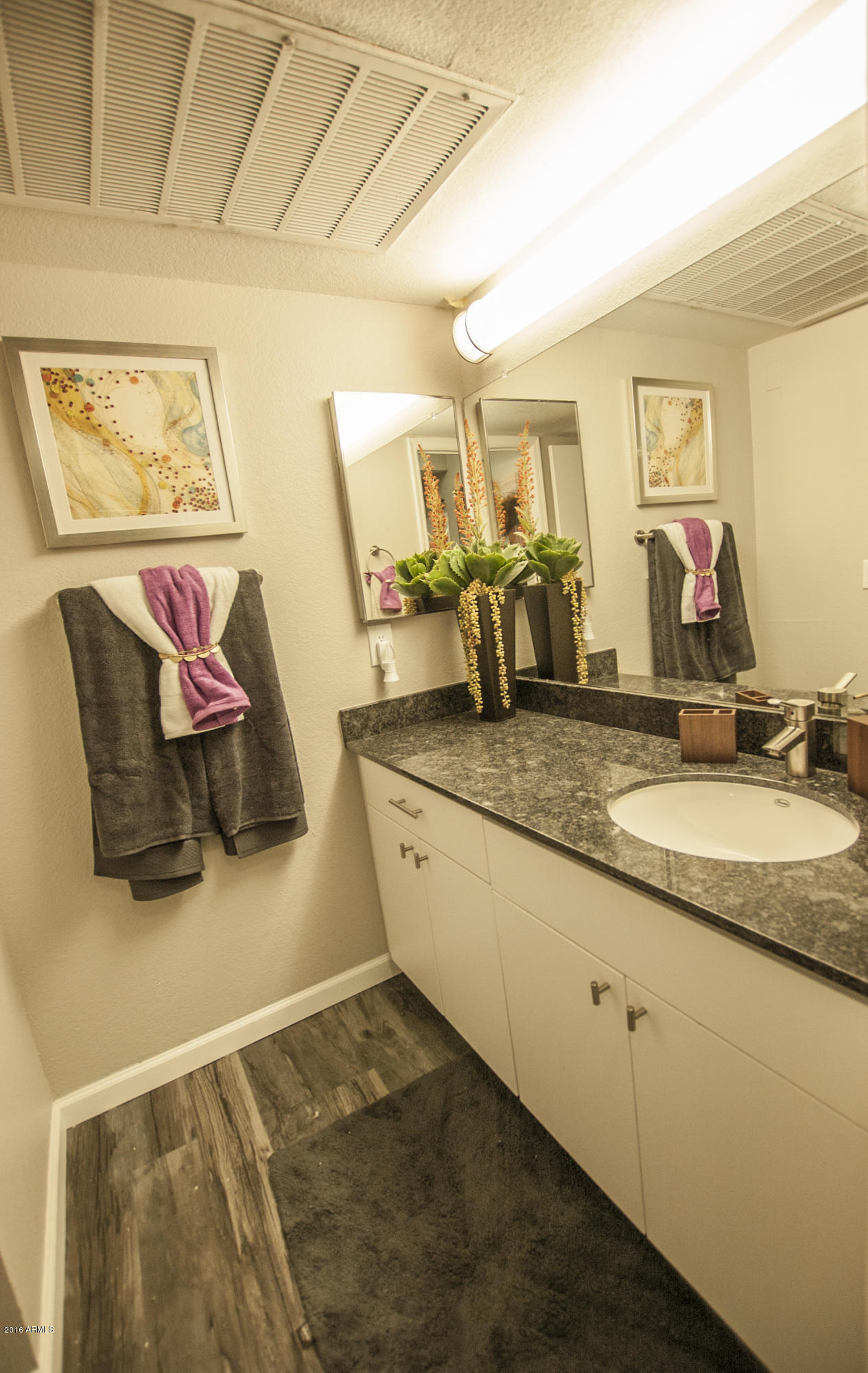 4127 East Indian School Road, Unit 157 Phoenix, AZ 85018 - Photo 13 of 36 Master Bath 2