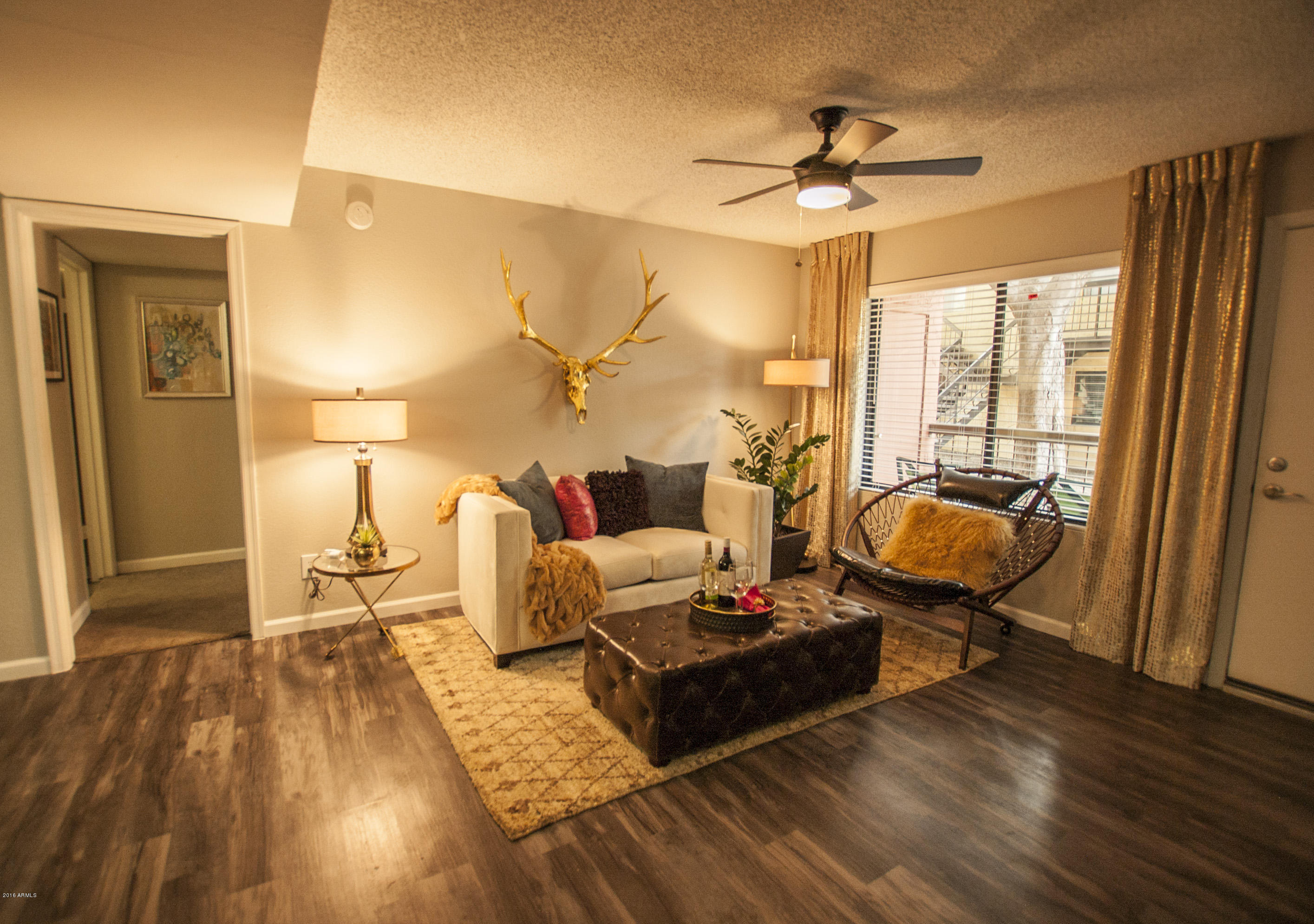 4127 East Indian School Road, Unit 157 Phoenix, AZ 85018 - Photo 2 of 36 Living Room06