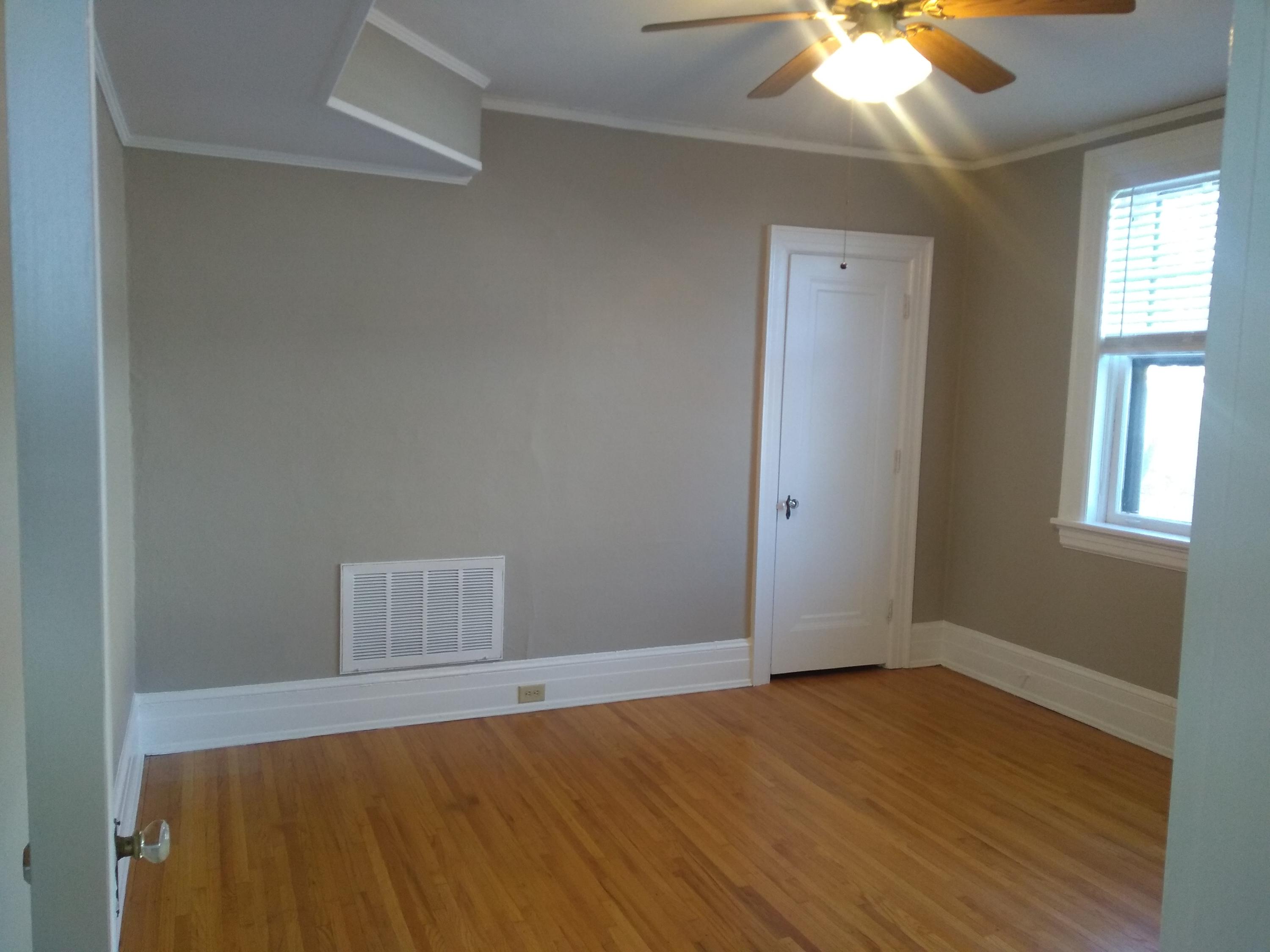 190 North Crest Road, Unit 8 Chattanooga, TN 37404 - Photo 6 of 14 bedroom 1