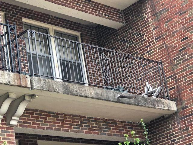 190 North Crest Road, Unit 8 Chattanooga, TN 37404 - Photo 9 of 14 balcony