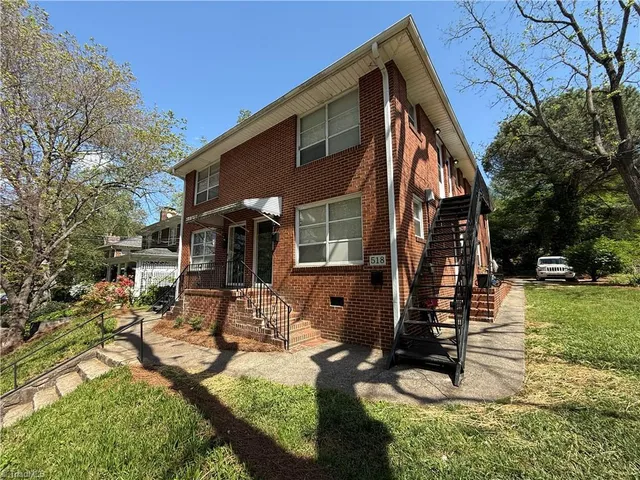 $1,045 | 514 West End Boulevard, Winston-Salem, NC 27101