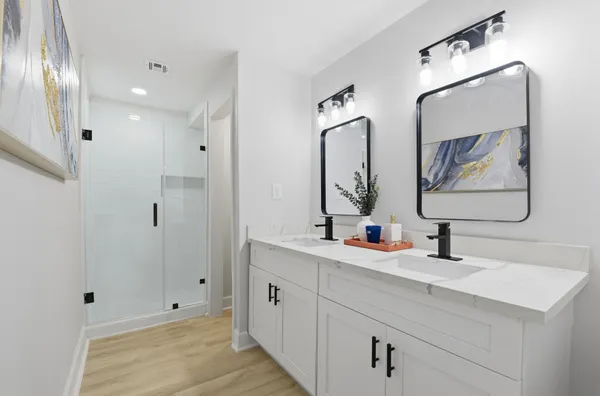 $2,700 | 3411 Wentworth Street, Houston, TX 77004