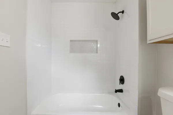 $2,700 | 3411 Wentworth Street, Houston, TX 77004