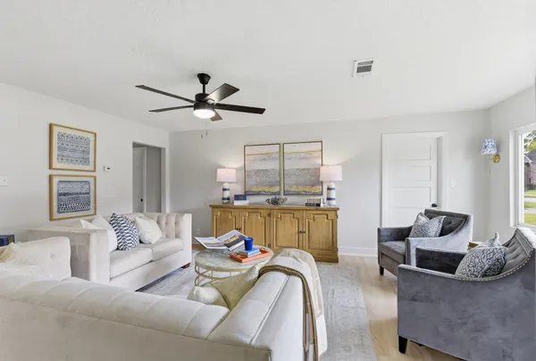 $2,700 | 3411 Wentworth Street, Houston, TX 77004