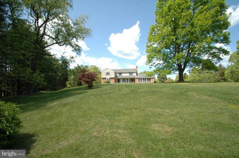 1720 Pleasant Plains Road Annapolis, MD 21409 - Photo 14 of 27 Such extraordinary privacy