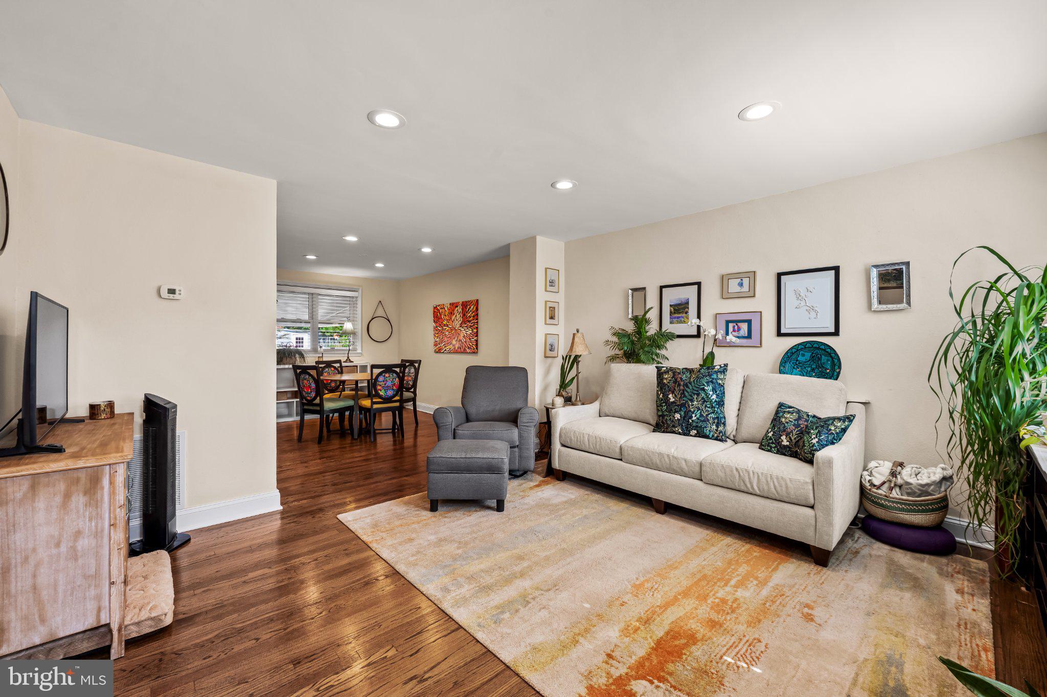 2203 Searles Road Dundalk, MD 21222 - Photo 2 of 28 Gallery Image 2