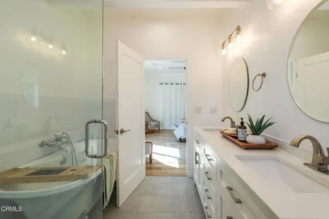 $1,699,000 | 3958 Seneca Avenue, Los Angeles, CA 90039