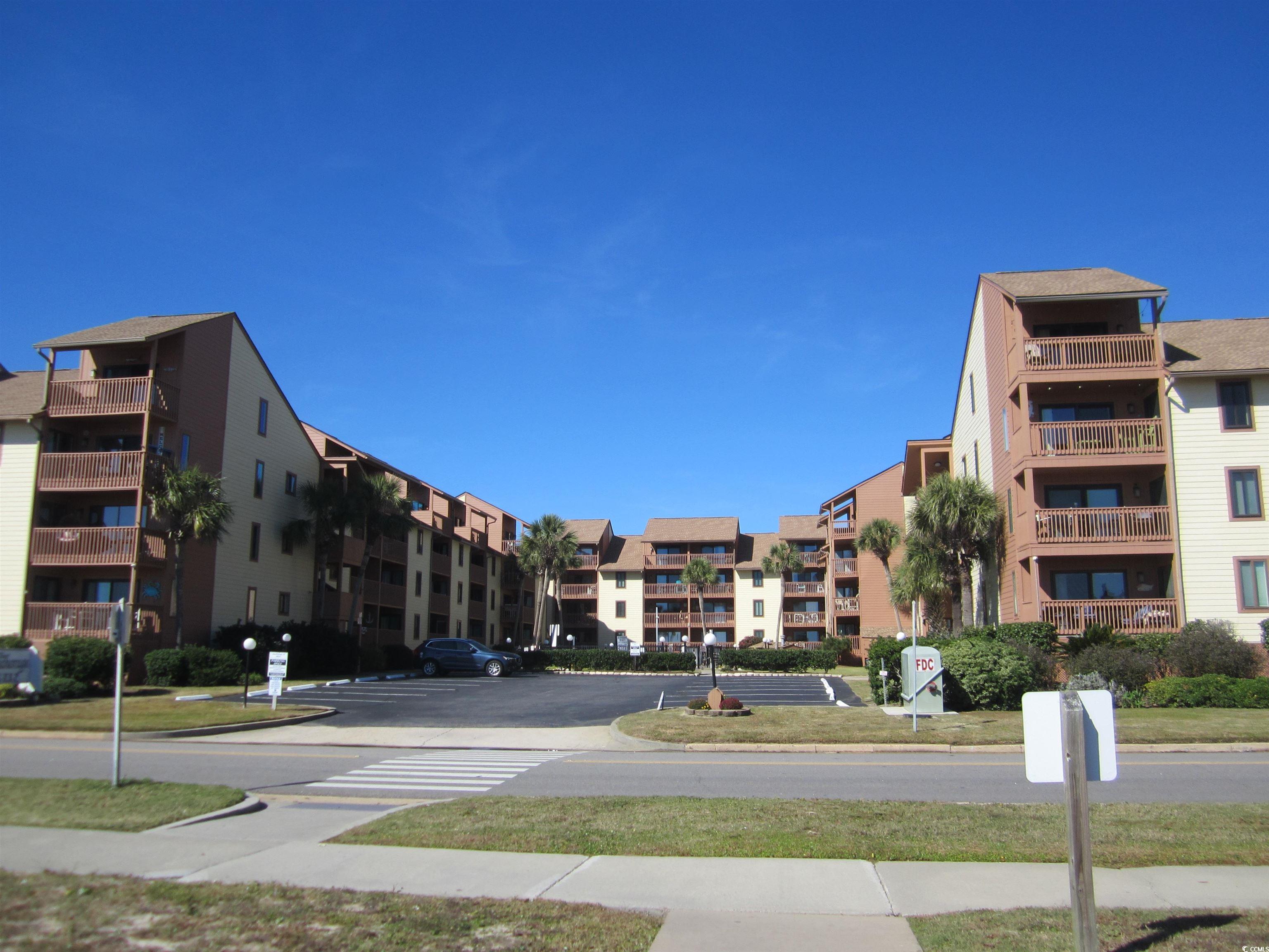 View of apartment building / complex