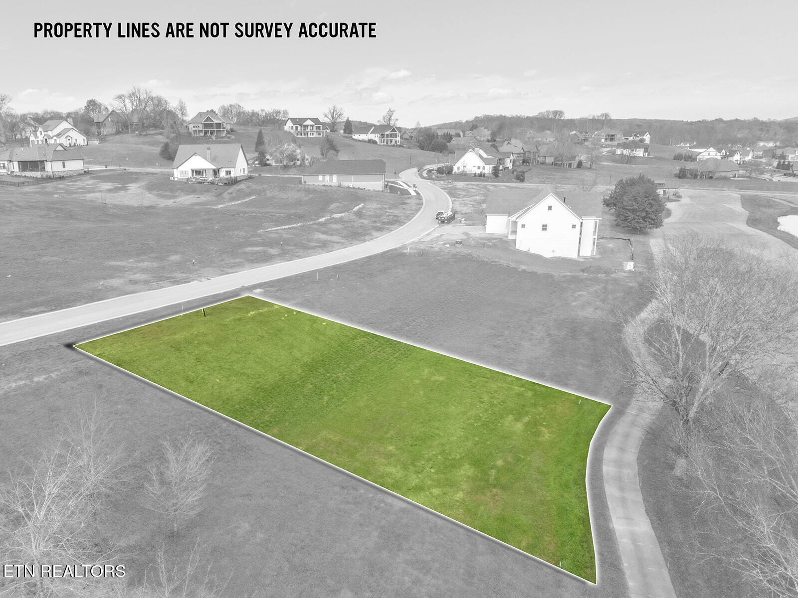 511 Mockingbird Lane Loudon, TN 37774 - Photo 8 of 34 DJI_20251202033810_0290_D-lines