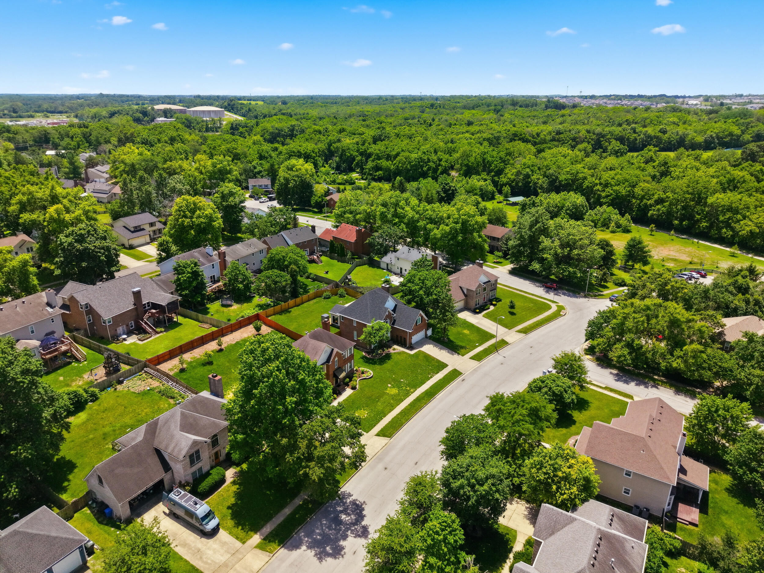 944 Rockbridge Road Lexington, KY 40515 - Photo 39 of 43 45_dji_fly_20260616_142338_0162_17816342