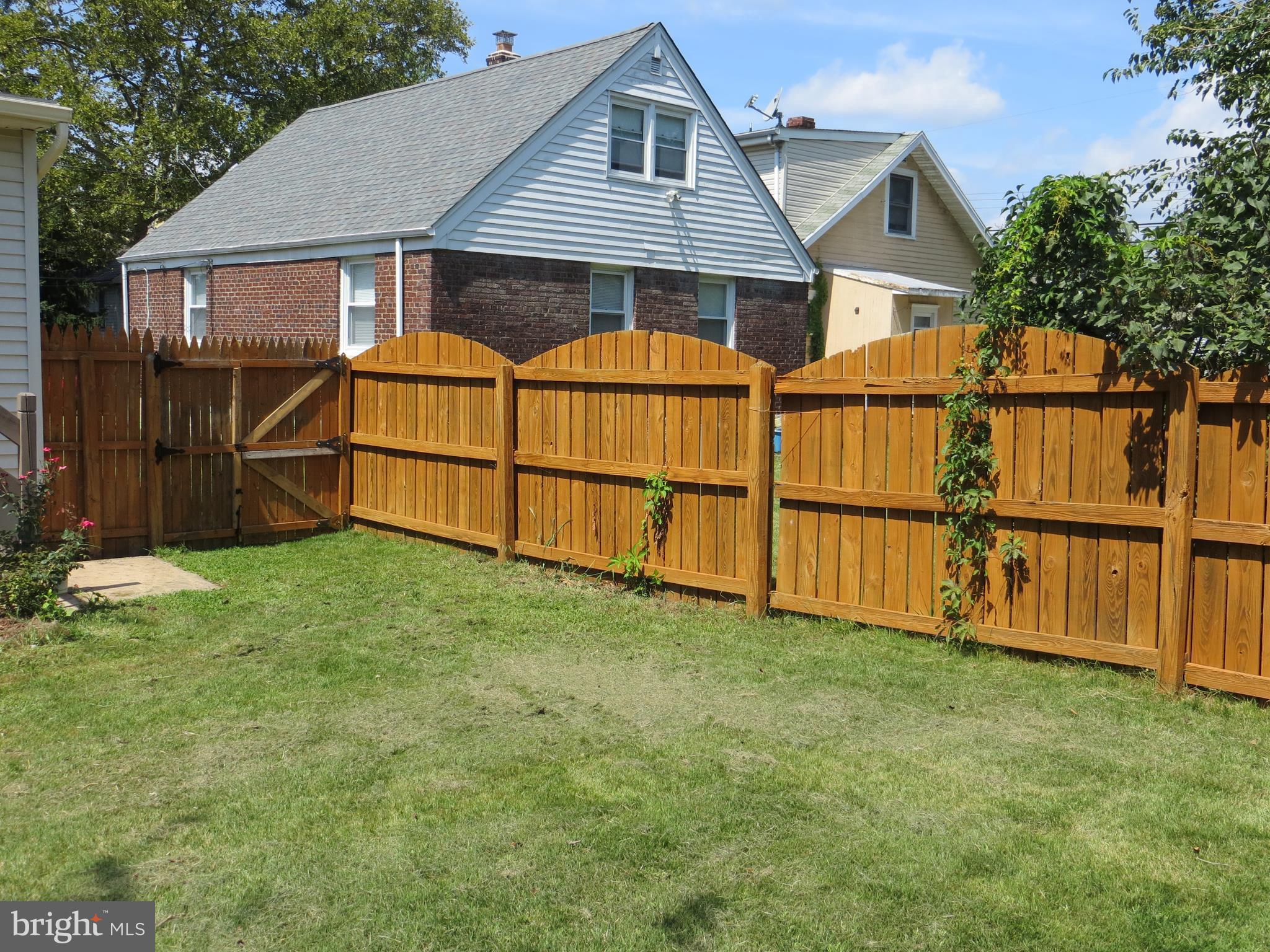 112 Reed Avenue Hamilton, NJ 08610 - Photo 8 of 37