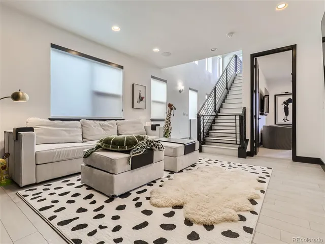 $875,000 | 21418 East 61st Drive, Aurora, CO 80019