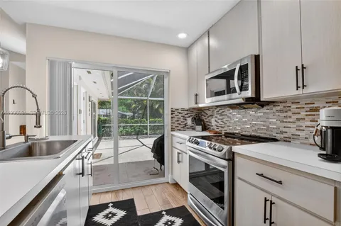 $375,000 | 102 Sun Terrace Court, Palm Beach Gardens, FL 33403