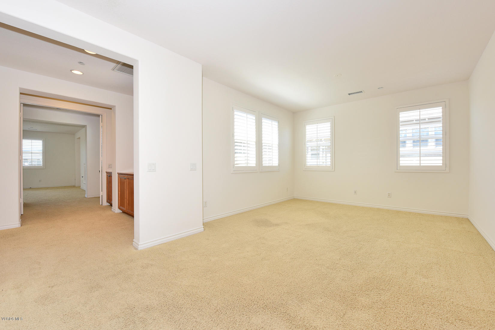 4103 Caribbean Street Oxnard, CA 93035 - Photo 30 of 45 318066_caribbean_063